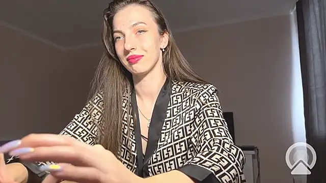 Snapshot of Prettyyy_Angel chatting on October 2025 10:45:01 AM Prettyyy Angel online show from October 2025 10:45:01 AM