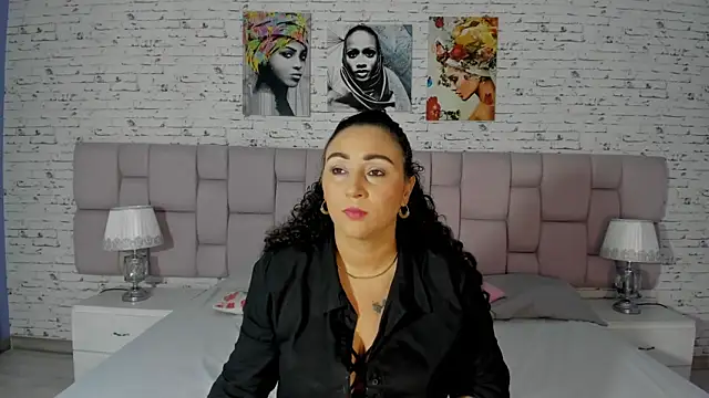 VaniaRose online show from October 2025 01:21:02 PM