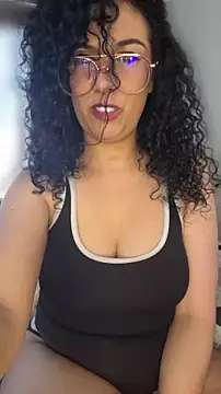 Snapshot of LondonHilton chatting on February 2026 03:09:02 PM LondonHilton online show from February 2026 03:09:02 PM