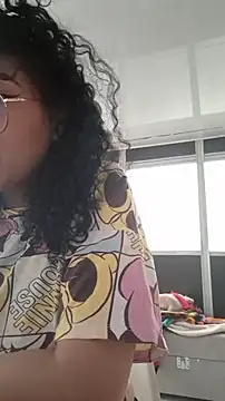 Snapshot of LondonHilton chatting on February 2026 09:27:01 PM LondonHilton online show from February 2026 09:27:01 PM