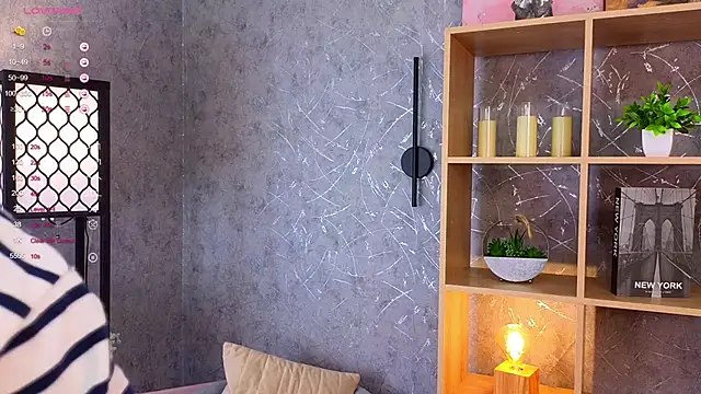 Snapshot of ElenoreReth chatting on October 2025 01:46:01 AM ElenoreReth online show from October 2025 01:46:01 AM