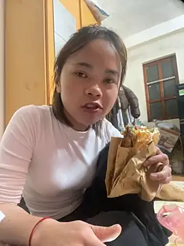 nayyyteyfe online show from October 2025 04:06:02 PM