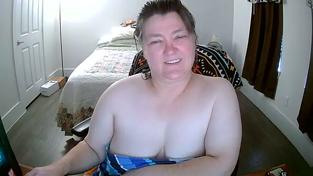 Snapshot of Buggy1965 chatting on October 2025 03:02:02 PM Buggy1965 online show from October 2025 03:02:02 PM