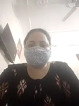 Cute-Purva online show from October 2025 12:41:02 PM