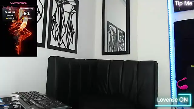 Sophia hott01 online show from April 2026 12:05:02 PM