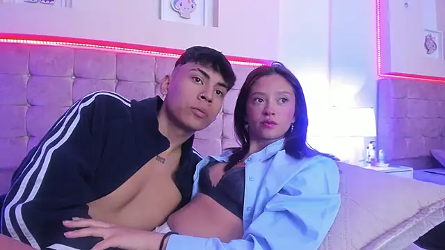 Willow Pearl online show from October 2025 12:14:01 PM