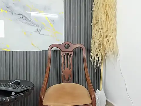 Nikoll evans online show from October 2025 11:34:01 PM