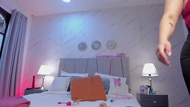 Michell Monet online show from November 2025 12:08:02 AM