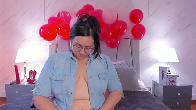 Michell Monet online show from February 2026 01:20:01 PM