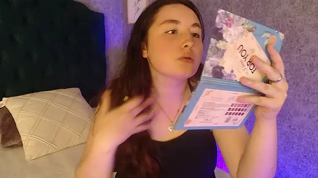 Snapshot of Vic_Taylor chatting on October 2025 10:58:02 AM Vic Taylor online show from October 2025 10:58:02 AM