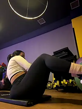 Snapshot of Anavalle chatting on October 2025 09:03:01 PM Anavalle online show from October 2025 09:03:01 PM