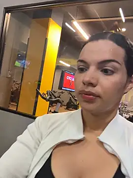 Anavalle online show from February 2026 07:17:02 PM