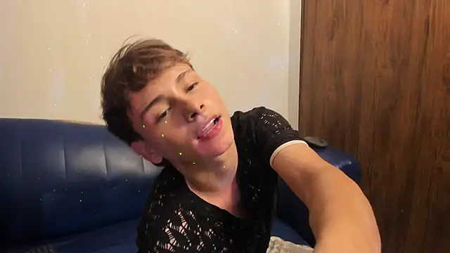 hot sweetboy  online show from September 2025 08:12:02 PM