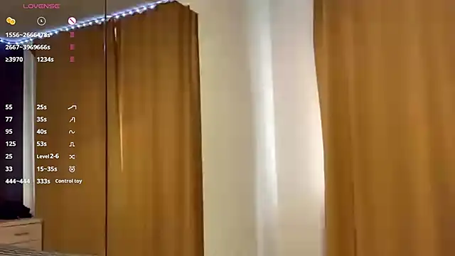 Snapshot of KrystinFunches chatting on October 2025 09:51:01 AM KrystinFunches online show from October 2025 09:51:01 AM