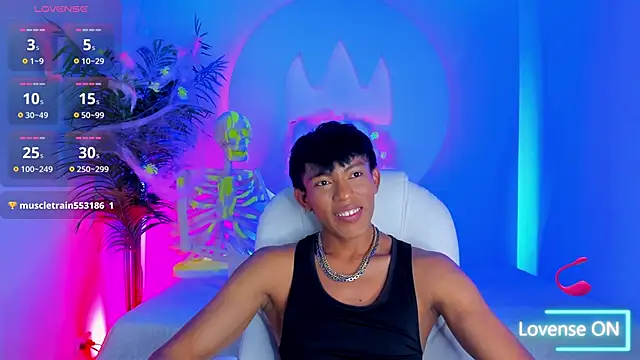 Santti  online show from October 2025 10:32:02 PM