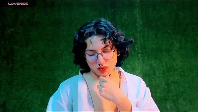 Snapshot of -BlueOpal- chatting on November 2025 07:57:01 PM -BlueOpal- online show from November 2025 07:57:01 PM