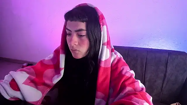 kitty  chs online show from October 2025 12:48:02 PM