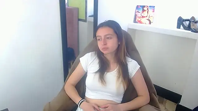 lala clark online show from November 2025 12:27:01 PM