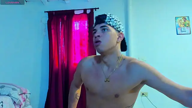 Snapshot of iammariano chatting on February 2026 03:10:01 PM iammariano online show from February 2026 03:10:01 PM