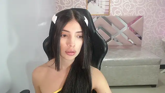 cynthia ch online show from October 2025 04:21:01 AM