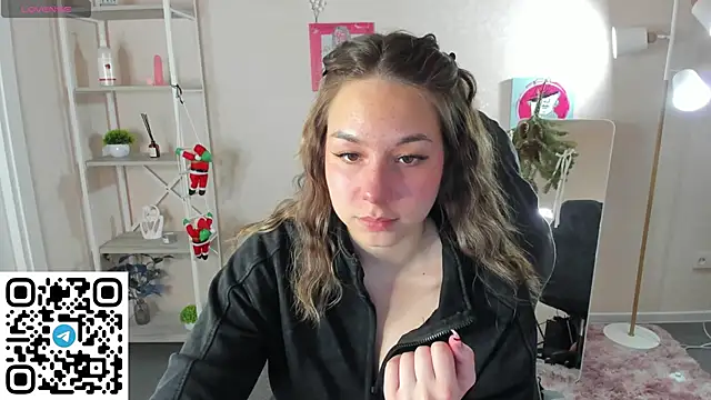 Al1ice Moures online show from January 2026 10:37:01 PM