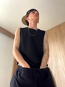 Skinny batman online show from October 2025 05:46:02 PM