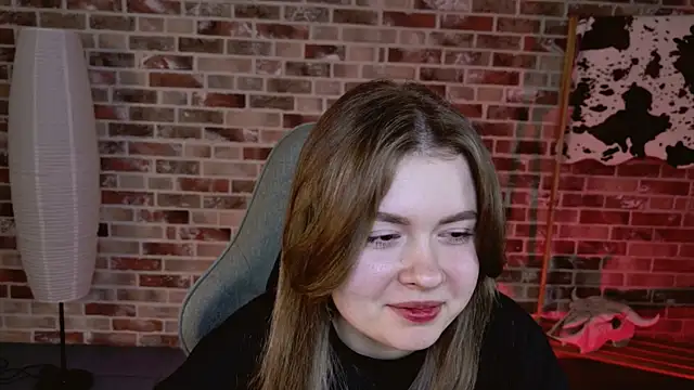 HaleySun online show from November 2025 03:11:01 PM