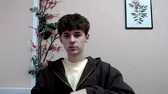 Snapshot of Hoot_Dude_ chatting on November 2025 01:32:01 PM Hoot Dude online show from November 2025 01:32:01 PM