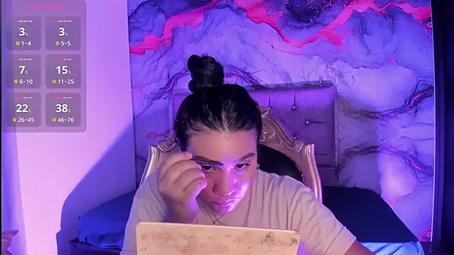 Tamara Johnss  online show from October 2025 03:04:02 AM