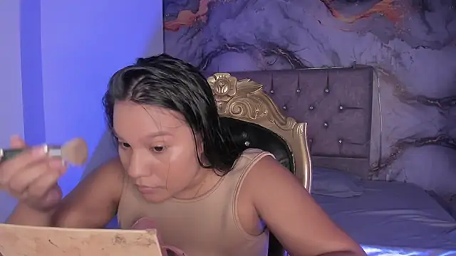 Tamara Johnss  online show from October 2025 02:52:01 AM