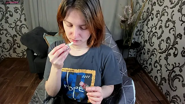 Rimma Kallas online show from October 2025 04:37:01 AM