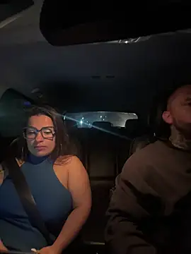 liz and thiago online show from December 2025 12:40:01 AM