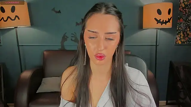 LisaFoxie online show from October 2025 10:21:02 AM