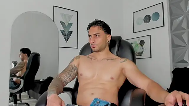 Miike Stone1 online show from October 2025 08:30:01 PM