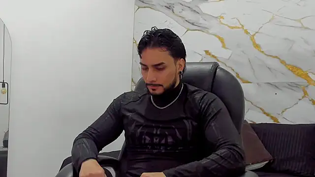 Miike Stone1 online show from January 2026 01:13:01 PM