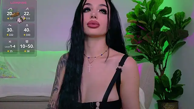 TiaBelle online show from December 2025 06:28:01 PM