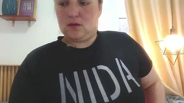 Snapshot of SweetRouse__ chatting on October 2025 01:46:02 PM SweetRouse online show from October 2025 01:46:02 PM