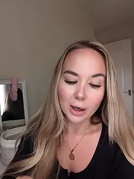 BarbieDolly x online show from September 2025 10:40:02 AM