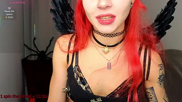 Snapshot of MonicaMilligan chatting on October 2025 02:42:02 PM MonicaMilligan online show from October 2025 02:42:02 PM