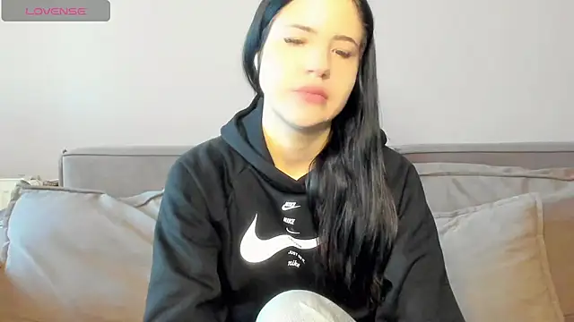 Malibu J online show from October 2025 07:31:02 AM