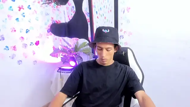 Kingnumb  online show from September 2025 04:11:01 PM