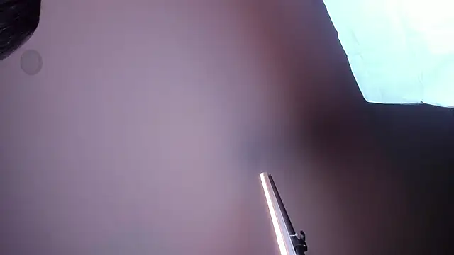 Snapshot of Tokio_Petit chatting on November 2025 04:13:01 AM Tokio Petit online show from November 2025 04:13:01 AM