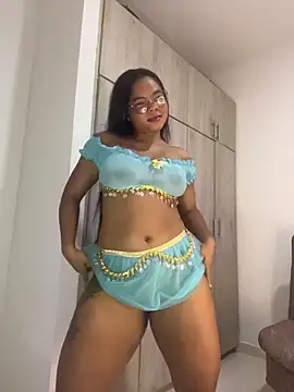 Snapshot of britanny-stone chatting on October 2025 05:57:02 PM britanny-stone online show from October 2025 05:57:02 PM