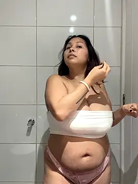 Snapshot of lachinita-32 chatting on October 2025 02:54:02 AM lachinita-32 online show from October 2025 02:54:02 AM