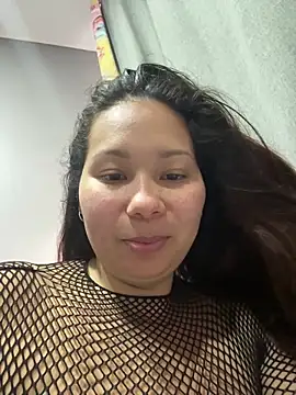 Snapshot of lachinita-32 chatting on October 2025 06:30:01 PM lachinita-32 online show from October 2025 06:30:01 PM