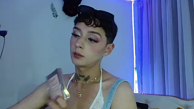 Snapshot of David_Fox01 chatting on October 2025 03:23:02 AM David Fox01 online show from October 2025 03:23:02 AM