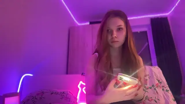 CandysRose online show from November 2025 06:52:02 PM