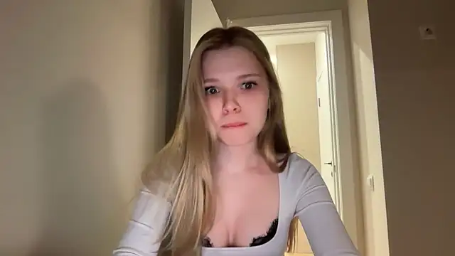 CandysRose online show from May 2026 06:58:01 PM