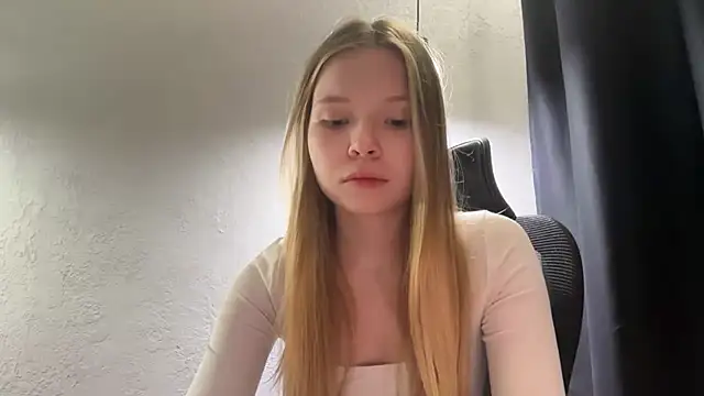 CandysRose online show from June 2026 07:19:01 PM