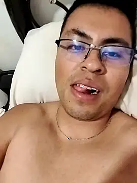 Francisco-0212 online show from September 2025 06:40:01 AM